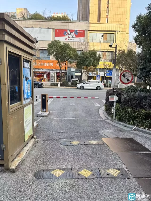 宁波联安四季里大厦停车收费