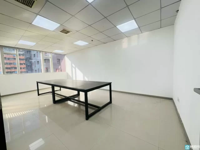 宁波美豪大厦335平，东南双面采光，4个隔间，价格来谈就租