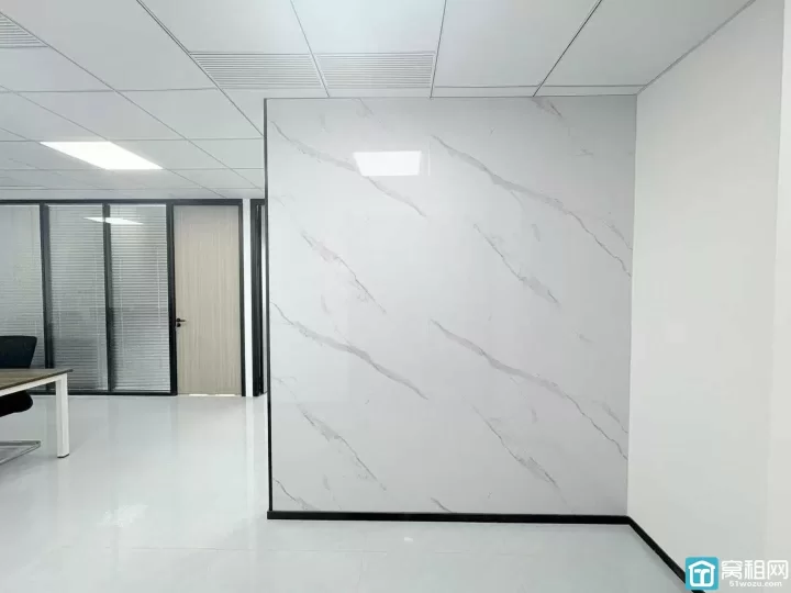 鄞州商会北楼面积：105平价格：4500元/月