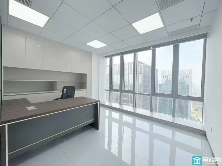 鄞州商会北楼面积：105平价格：4500元/月