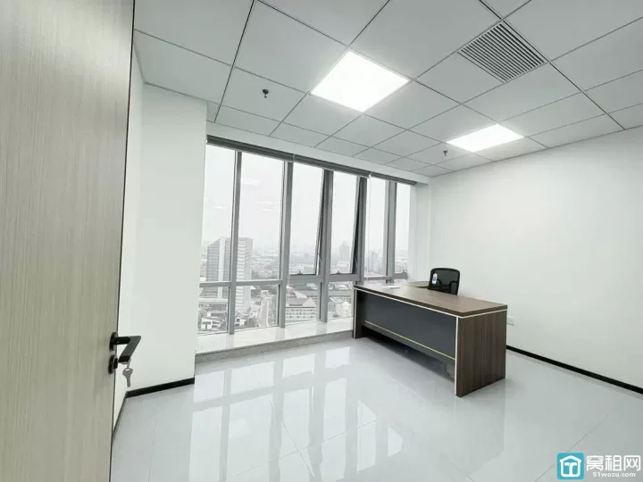 鄞州商会北楼面积：105平价格：4500元/月