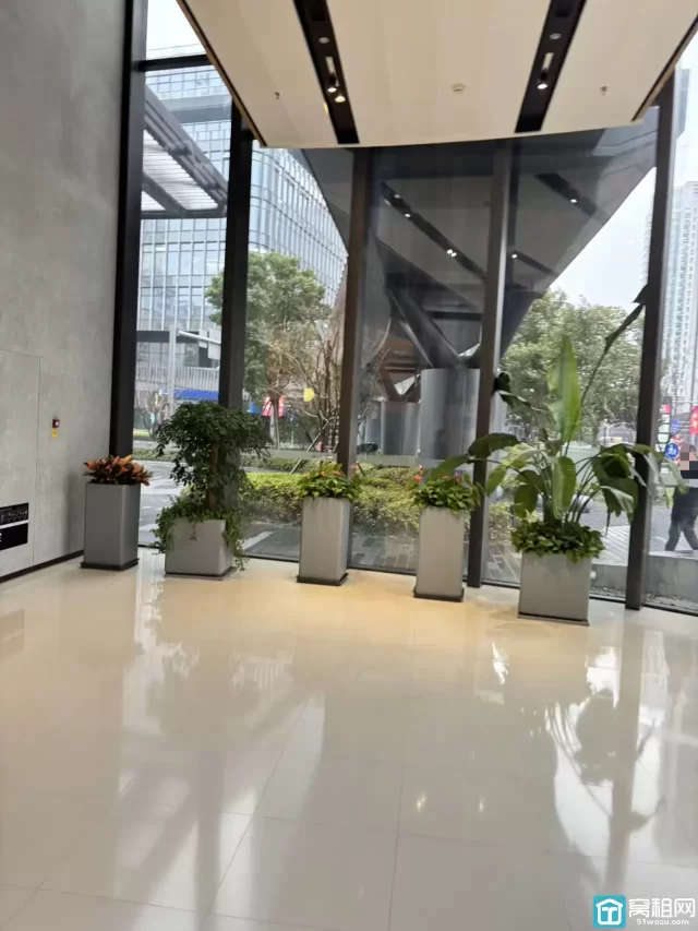 宁波塔现在停车有什么优惠政策或者免费时间的吗？