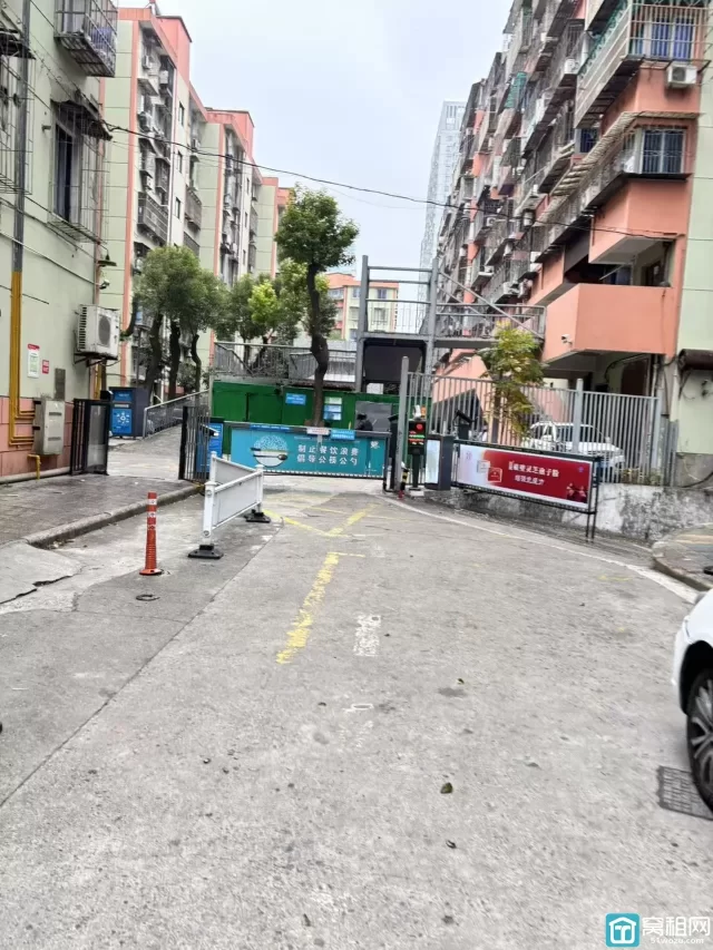 宁波世纪金贸大厦停车收费