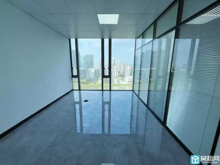 宁波高新区高端写字楼浙商大厦140平米落地窗视野好办公室出租