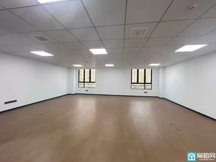 高校归谷，全新精装修110平，大通间定制隔间，独立空调，二号线地铁