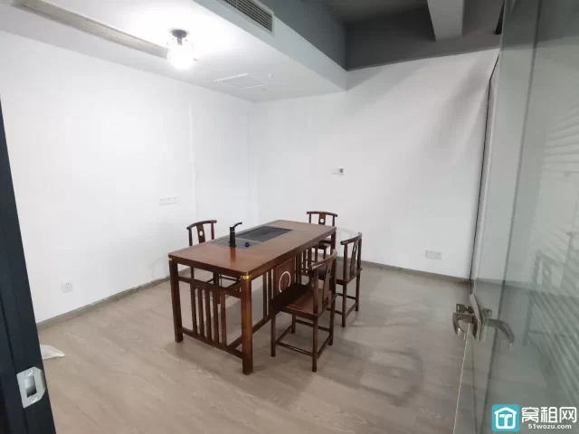 鄞州区地铁3号线口锦寓路站汇亚国际大厦96平4900每月出租