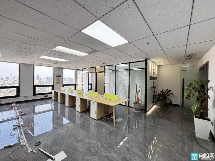 鄞州区开元大酒店隔壁天润大厦173平月租金9000元/月