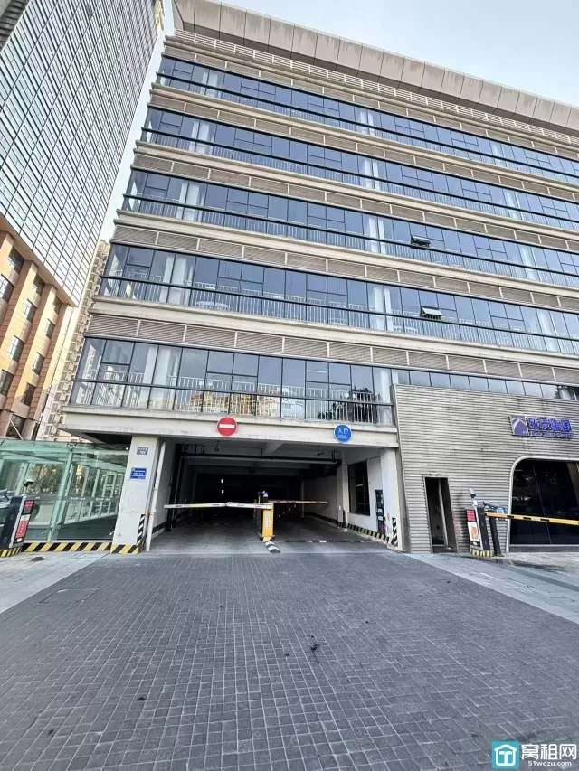 宁波东航大厦停车费标准多少？