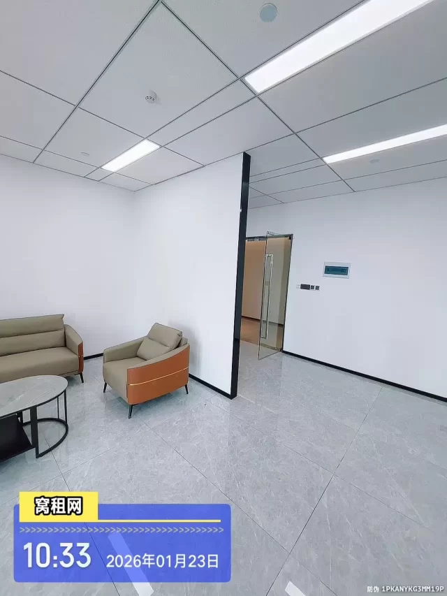 南部商务区铁建大厦152平米全新办公室出租南朝向7800元一个月