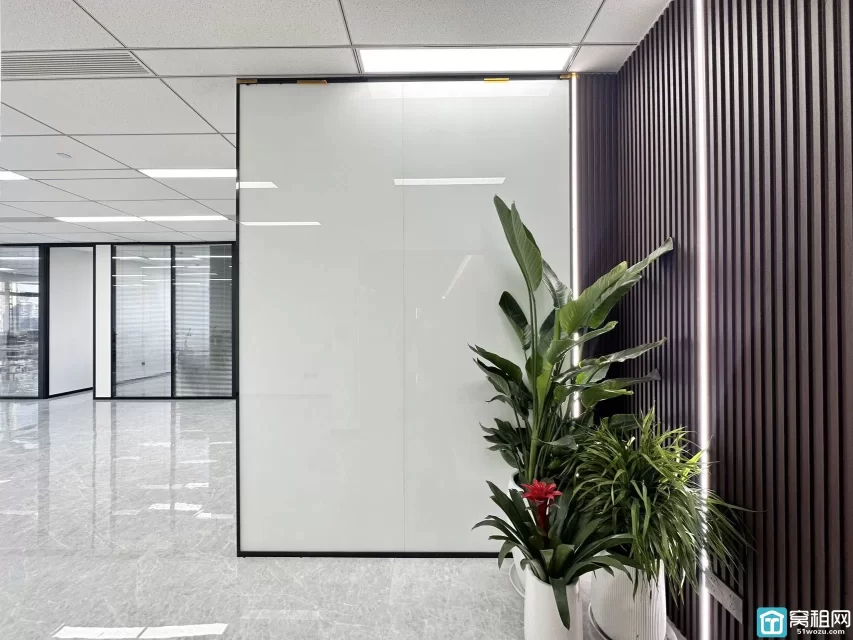 宁波金东大厦隔壁铁建大厦出租356平办公室17700元租金/月