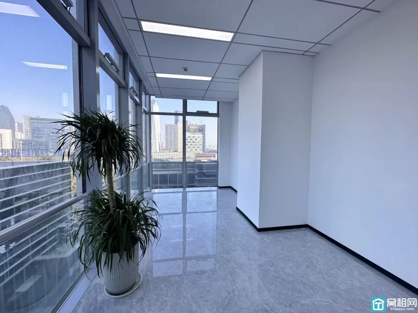 宁波金东大厦隔壁铁建大厦出租356平办公室17700元租金/月