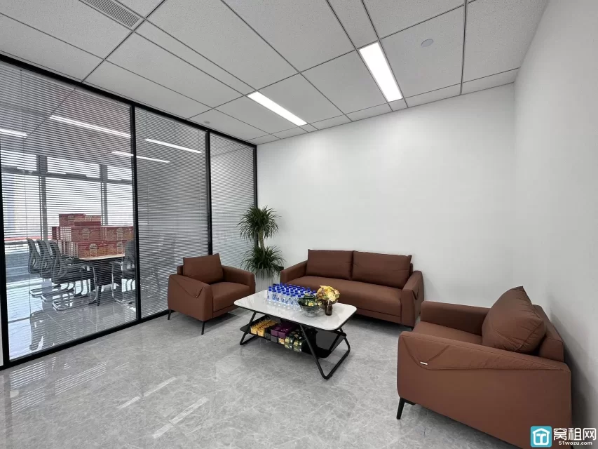 宁波金东大厦隔壁铁建大厦出租356平办公室17700元租金/月