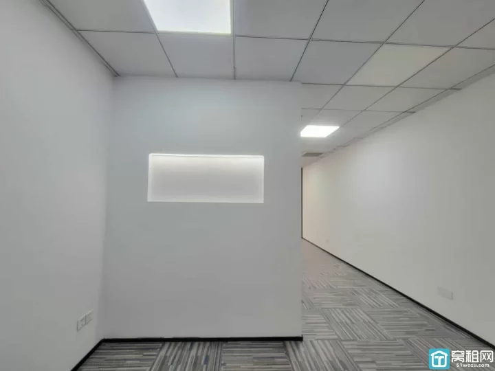 江北北环西路1116号恒一大厦面积80㎡价格：月租金3400元（含税）