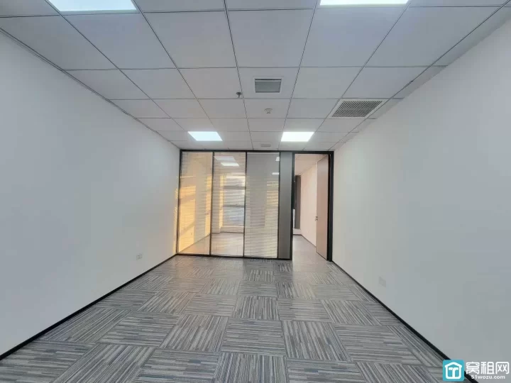 江北北环西路1116号恒一大厦面积80㎡价格：月租金3400元（含税）