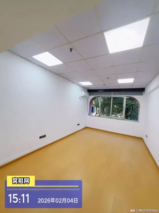 宁波站附近银河大厦出租小面积46平米朝北办公室1400元/月