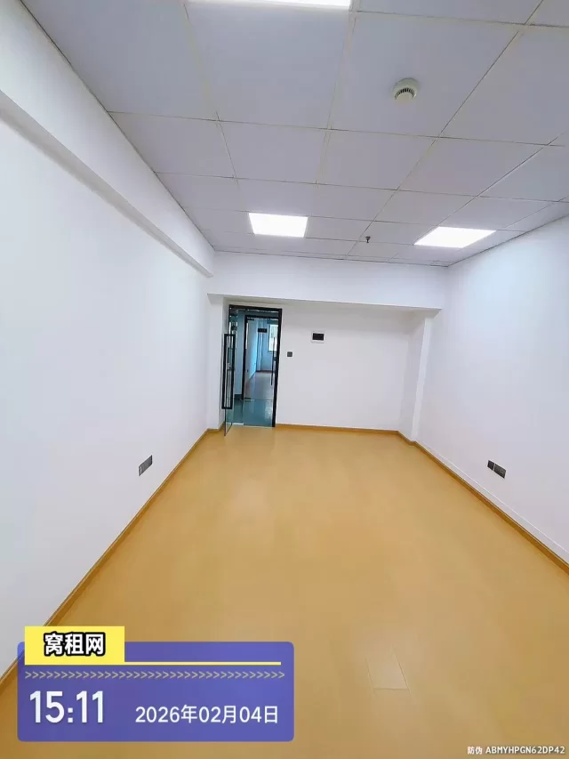 宁波站附近银河大厦出租小面积46平米朝北办公室1400元/月