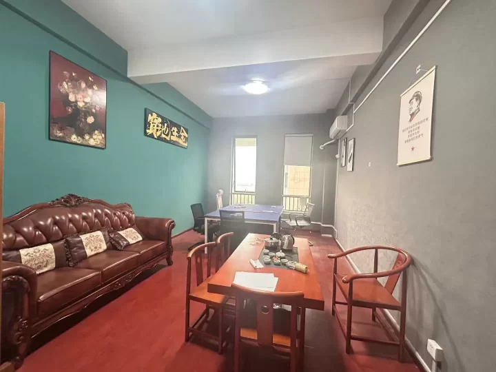 宁波机场附近富港电商城43平，精装，带空调，带办公家具出租