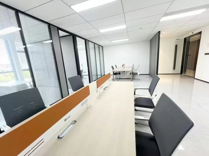 供销大厦 135平  配全套家具  年前限时优惠