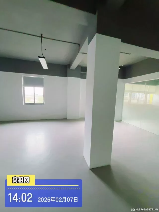 鄞州鄞县大道云裳谷园区96平米办公室3900元/月出租