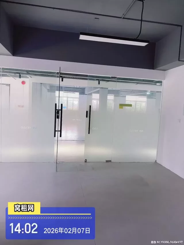 鄞州鄞县大道云裳谷园区96平米办公室3900元/月出租