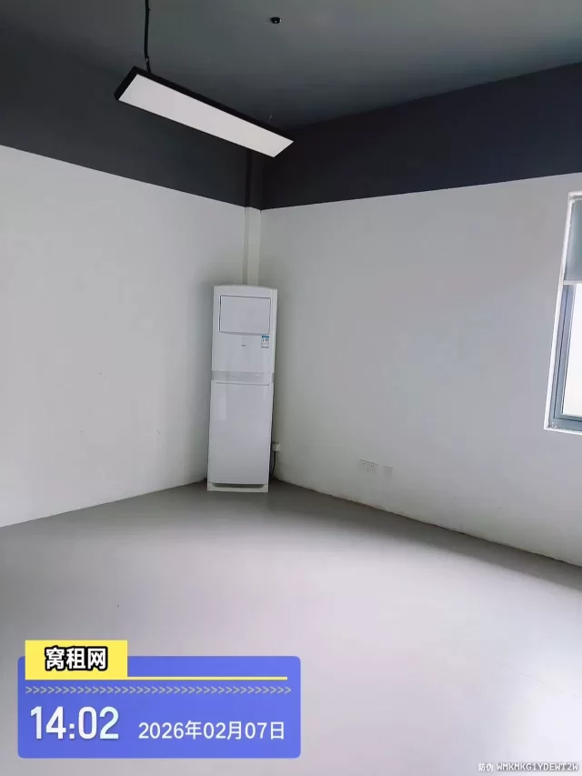 鄞州鄞县大道云裳谷园区96平米办公室3900元/月出租