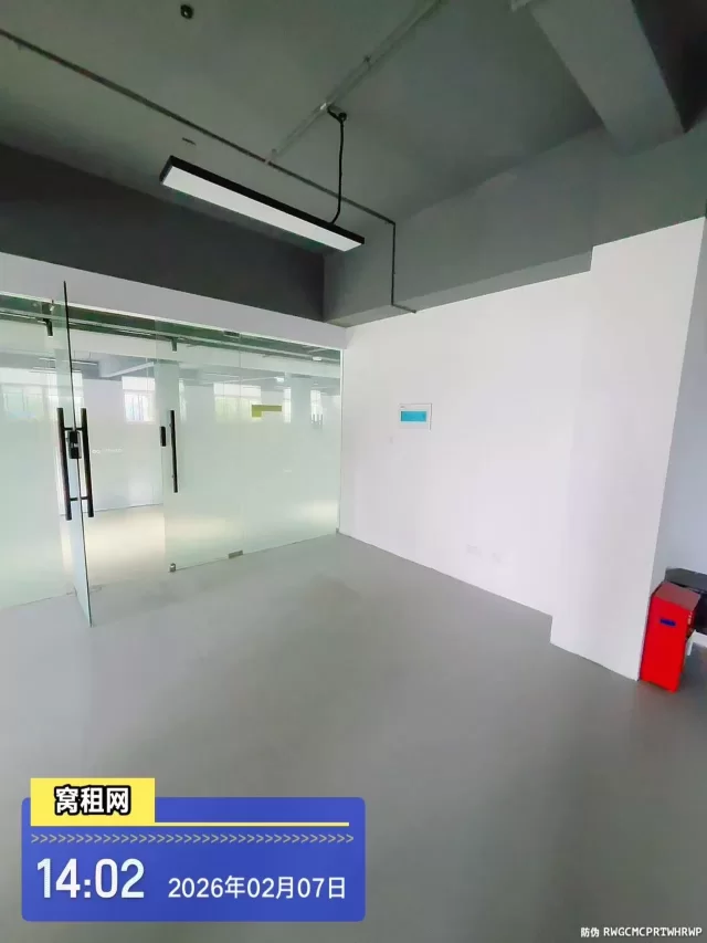 鄞州鄞县大道云裳谷园区96平米办公室3900元/月出租