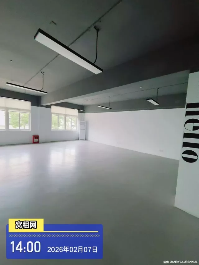 鄞州下应云裳谷科技园区125平米朝南办公室出租租金5000元/月