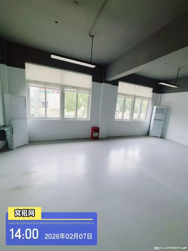 鄞州下应云裳谷科技园区125平米朝南办公室出租租金5000元/月