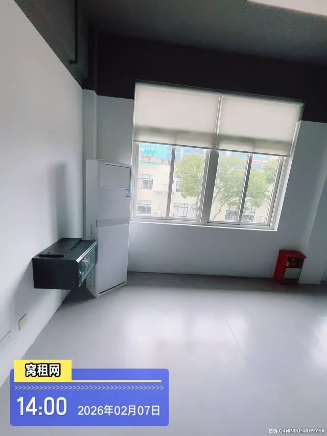 鄞州下应云裳谷科技园区125平米朝南办公室出租租金5000元/月