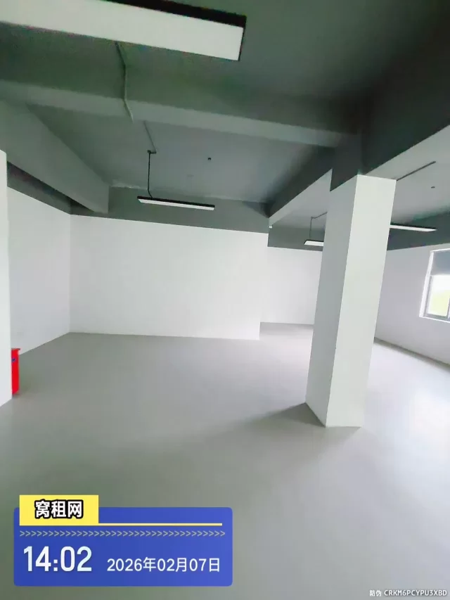 鄞州鄞县大道云裳谷园区96平米办公室3900元/月出租