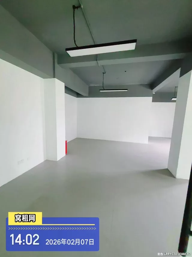 鄞州鄞县大道云裳谷园区96平米办公室3900元/月出租