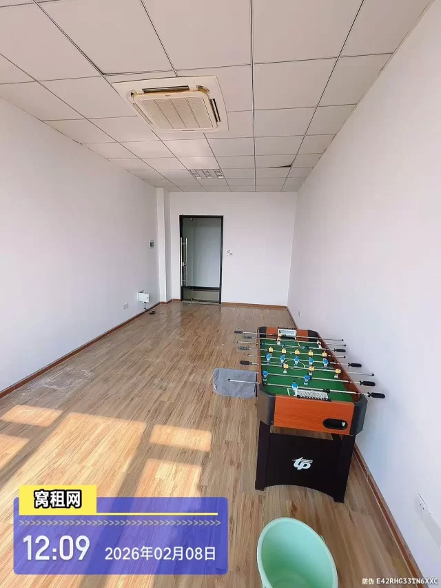 鄞州下应和悦科技大厦43.6平，可注册公司，2600一个月出租朝南