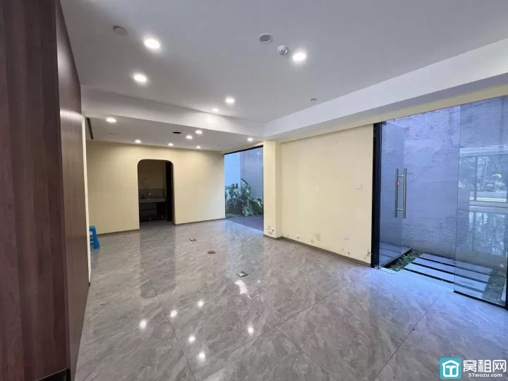 高新区超大前庭花园+后花园，稀缺户型 452平1+2户型，独门独户