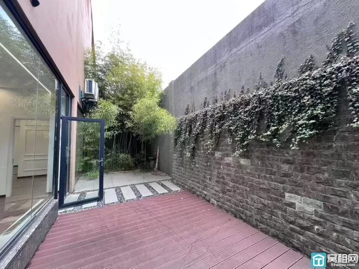 高新区超大前庭花园+后花园，稀缺户型 452平1+2户型，独门独户