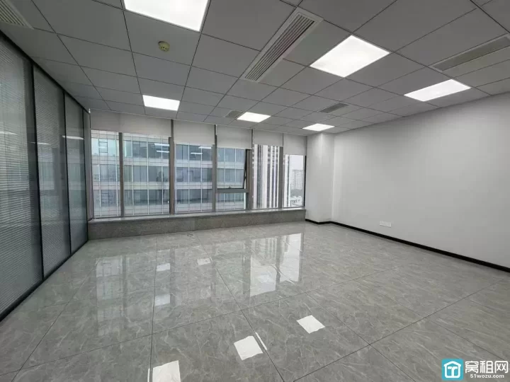 鄞州区城南商务大厦 160平 双面采光特价:1.29元出租