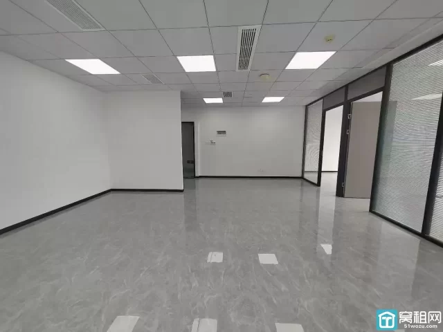 鄞州区城南商务大厦 160平 双面采光特价:1.29元出租