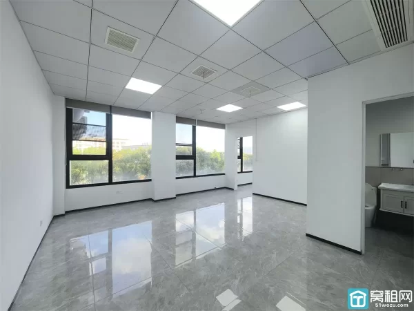 宁波康强电子隔壁中创科技园出租300平米精装1万元一个月