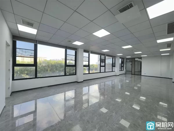 宁波康强电子隔壁中创科技园出租300平米精装1万元一个月