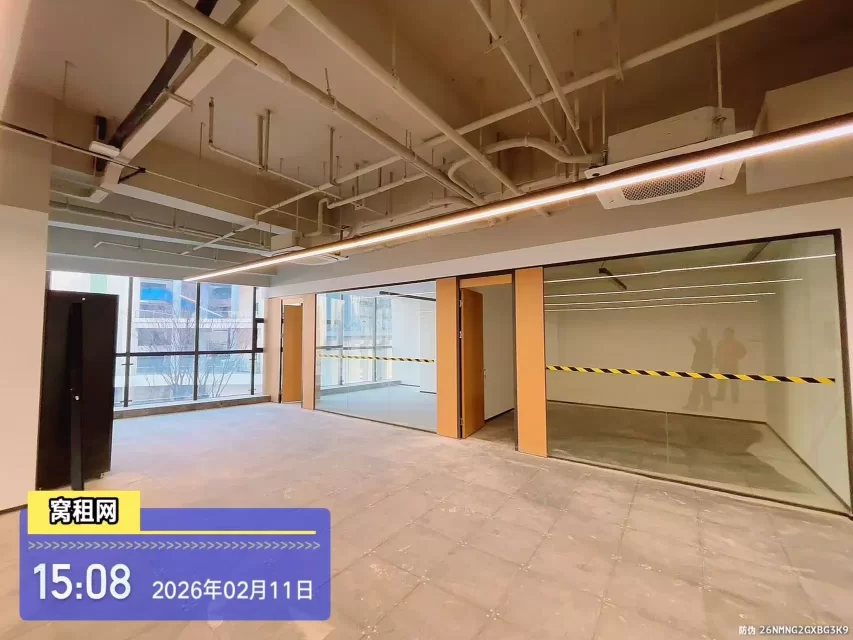 宁波海曙区南门街道甬水桥科创中心大厦353.33平米出租东北朝向