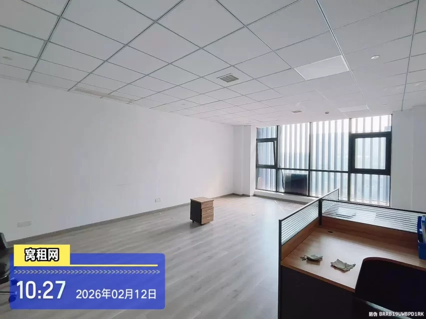 宁波镇海瀚轩大厦88平米朝南办公室3200元出租精装修