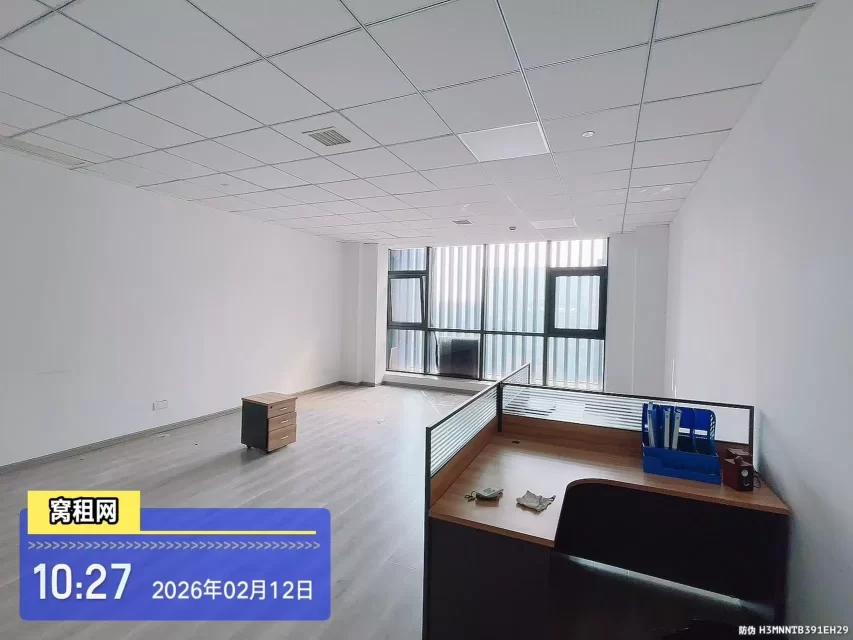 宁波镇海瀚轩大厦88平米朝南办公室3200元出租精装修