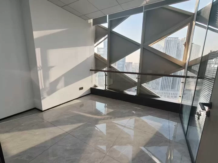 南部商务区性价比高的写字楼南洋大厦95平精装两个隔间3700/月出租