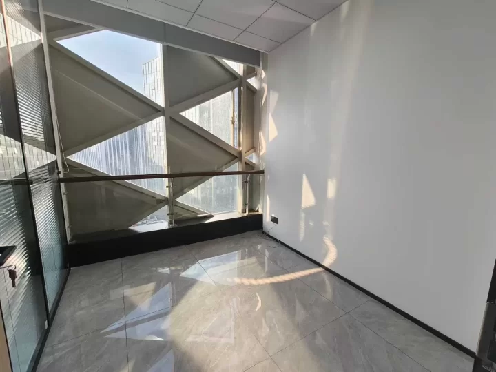 南部商务区性价比高的写字楼南洋大厦95平精装两个隔间3700/月出租