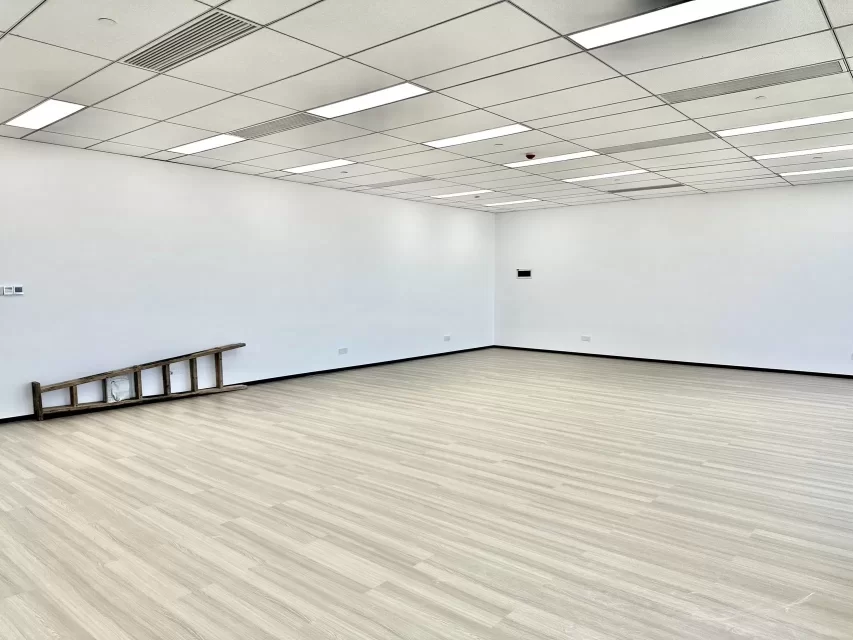 姜山地铁口写字楼恒凯山河大厦面积155平方米单价1.5元/平/天，7072元/月