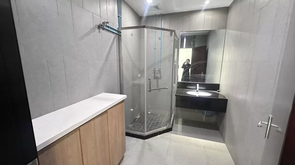 鄞州区首南街道办公室出租金东大厦整层 面积：1526.35平方