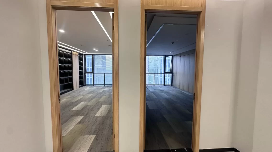 鄞州区首南街道办公室出租金东大厦整层 面积：1526.35平方