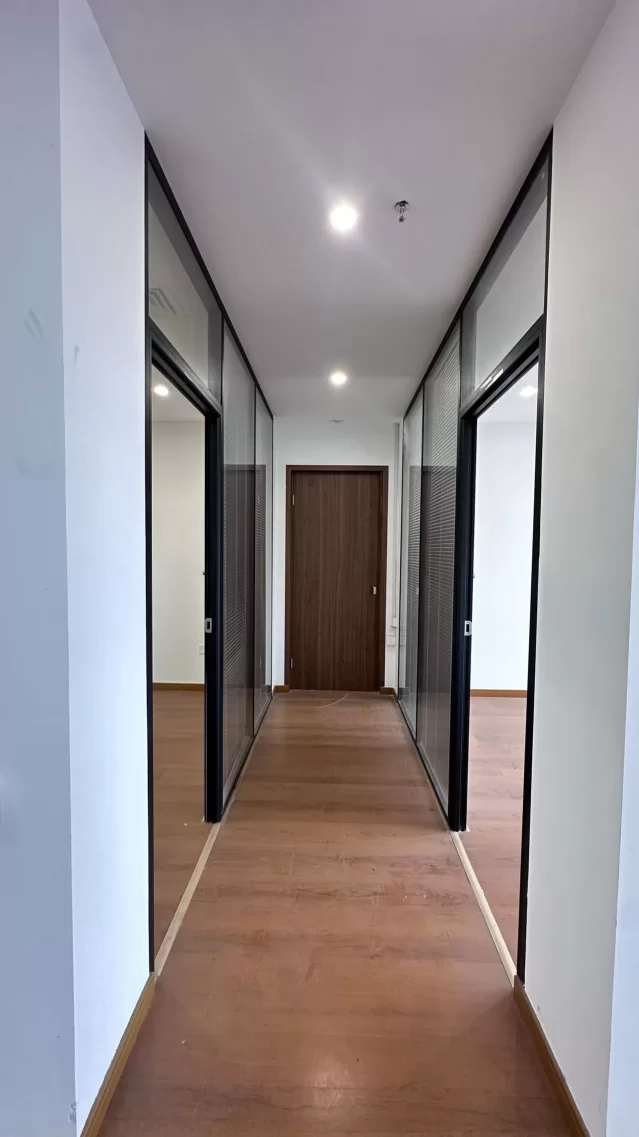 宁波南部商务区金东大厦面积116平 朝南办公室出租