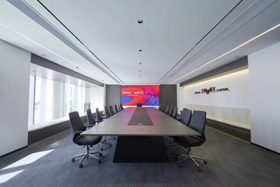 金东大厦63平米精装修办公室出租，环境好共享会议室