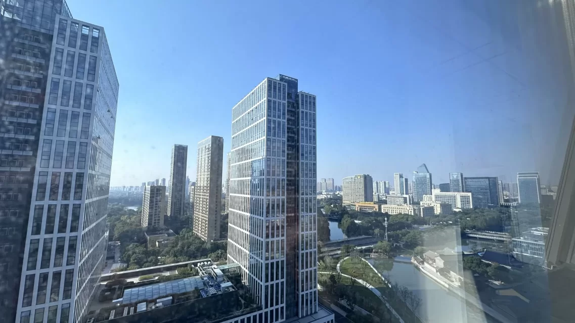 鄞州乐歌大厦隔壁金东大厦这间楼层办公室面积188平办公室招租(图3) 鄞州乐歌大厦隔壁金东大厦这间楼层办公室面积188平办公室招租(图3)