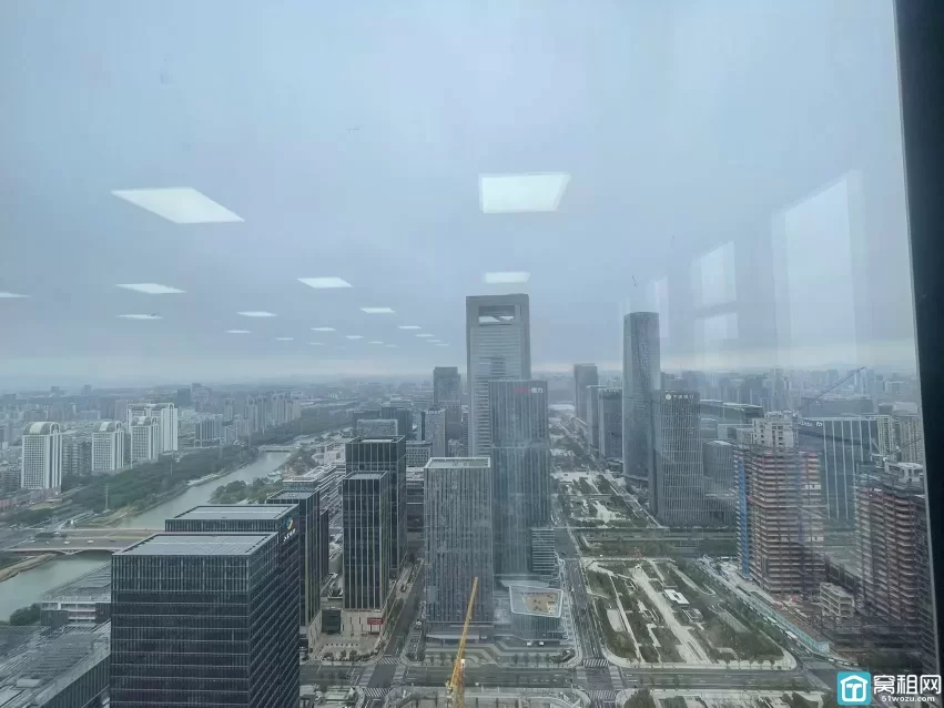 宁波研祥中心面积：316.72平米租金：3.46元/平米/天含税出租